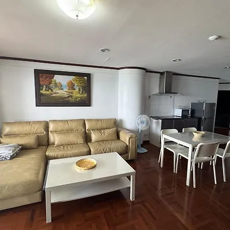 Sky Beach Pattaya Exterior photo