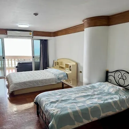 Sky Beach Pattaya Exterior photo