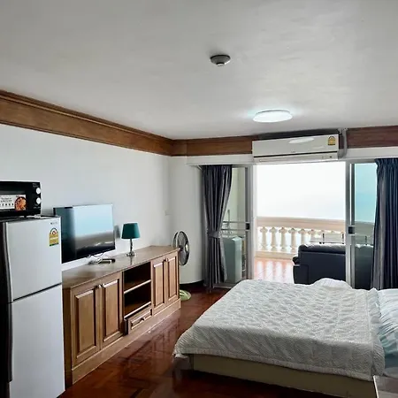 Sky Beach Pattaya Exterior photo