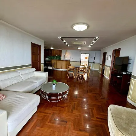 Sky Beach Pattaya Room photo