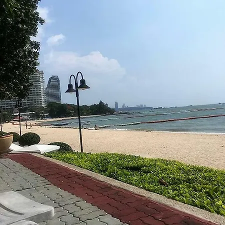 Sky Beach Pattaya Exterior photo