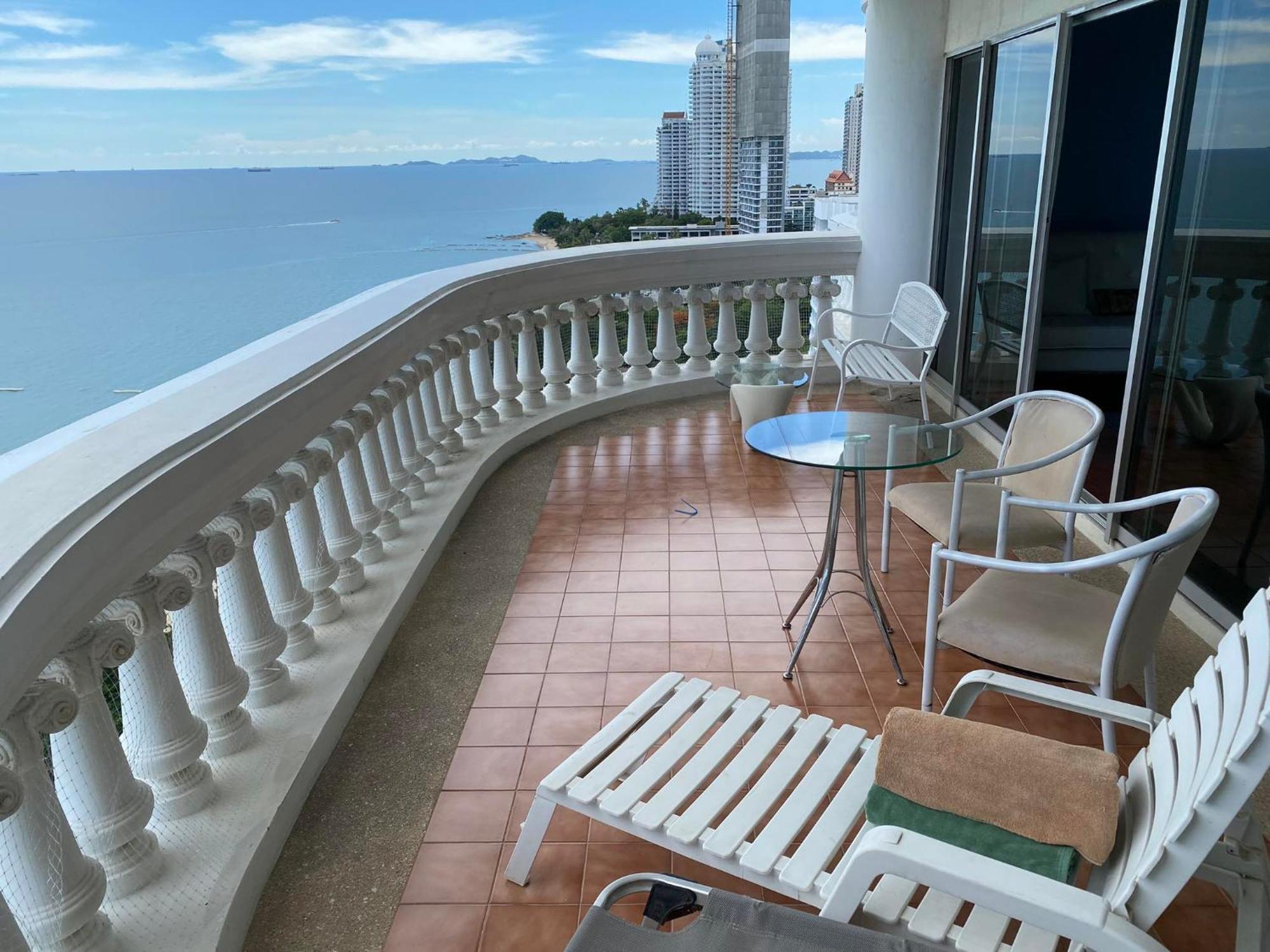 Sky 公寓 Pattaya